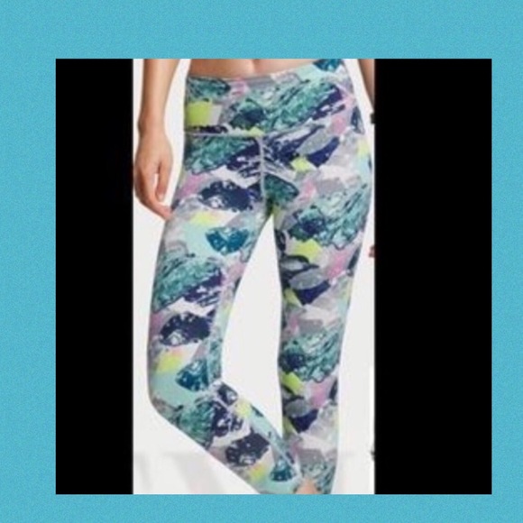 PINK Victoria's Secret Pants - 💕 Pink vs knockout leggings